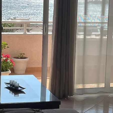 Alexandros Apartment *